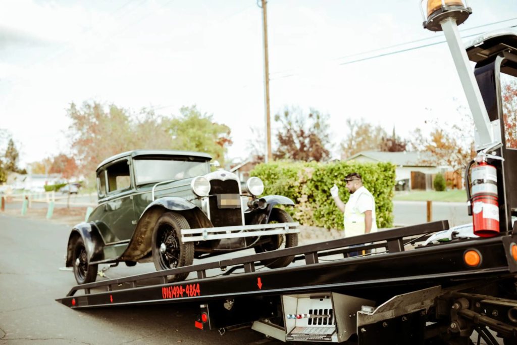 Closest tow truck company near me Sacramento