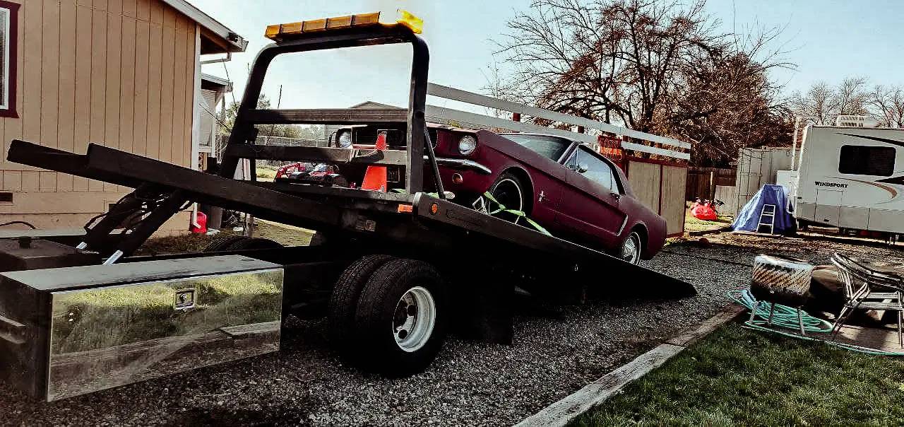 Towing - Bank Street Auto - Flat Bed Tow Truck - Orchard Park - NY